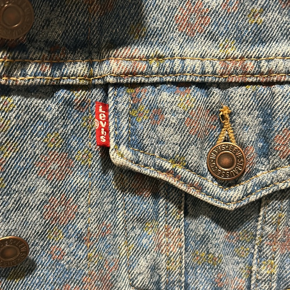Levi’s Jean jacket - Picture 4 of 13